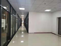 地铁口一楼大面积可商业可办公可仓库厂房位置好停车方便