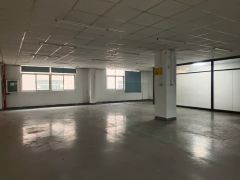 固戍大型工业区近梧桐岛260平精装修厂房招租 电商仓库